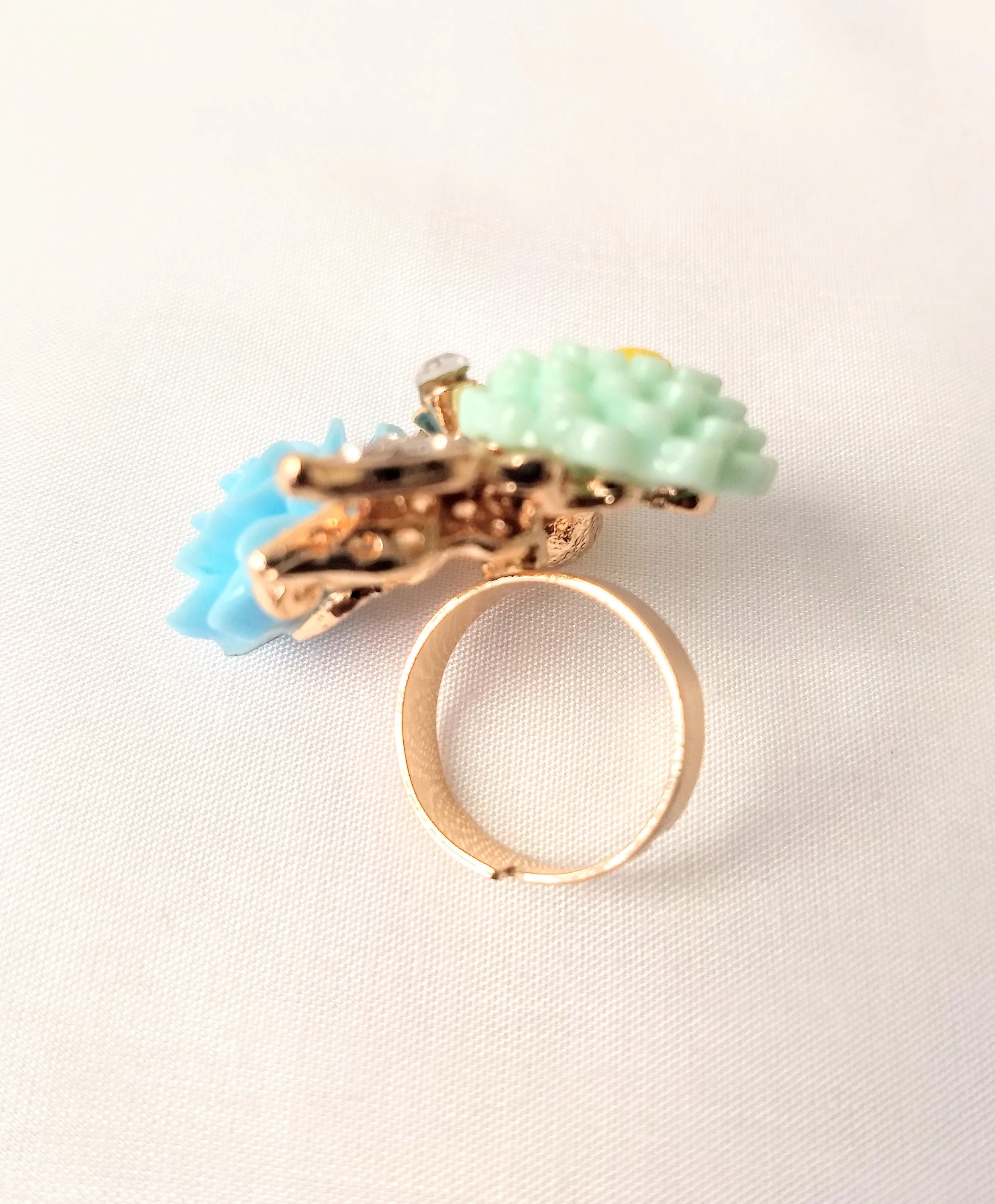 Blue & Light Green Elegant Ring For Women