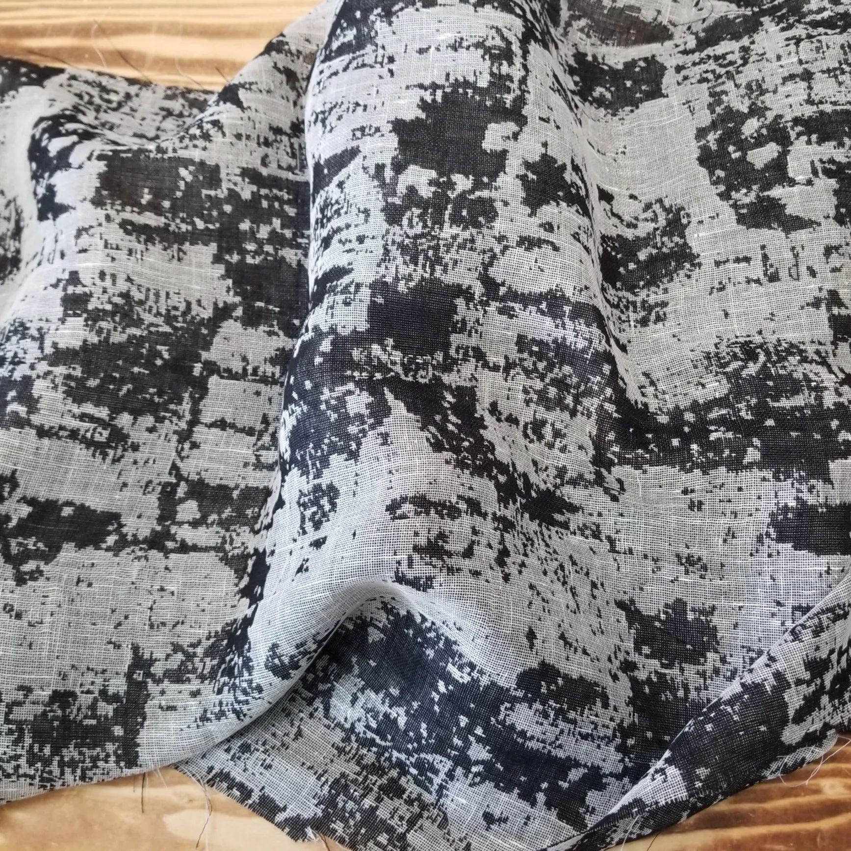 End of BOlt: 1.5 yards of Designer Deadstock Linen Grunge Double Gauze Jacquard Black and Gray Woven- remnant