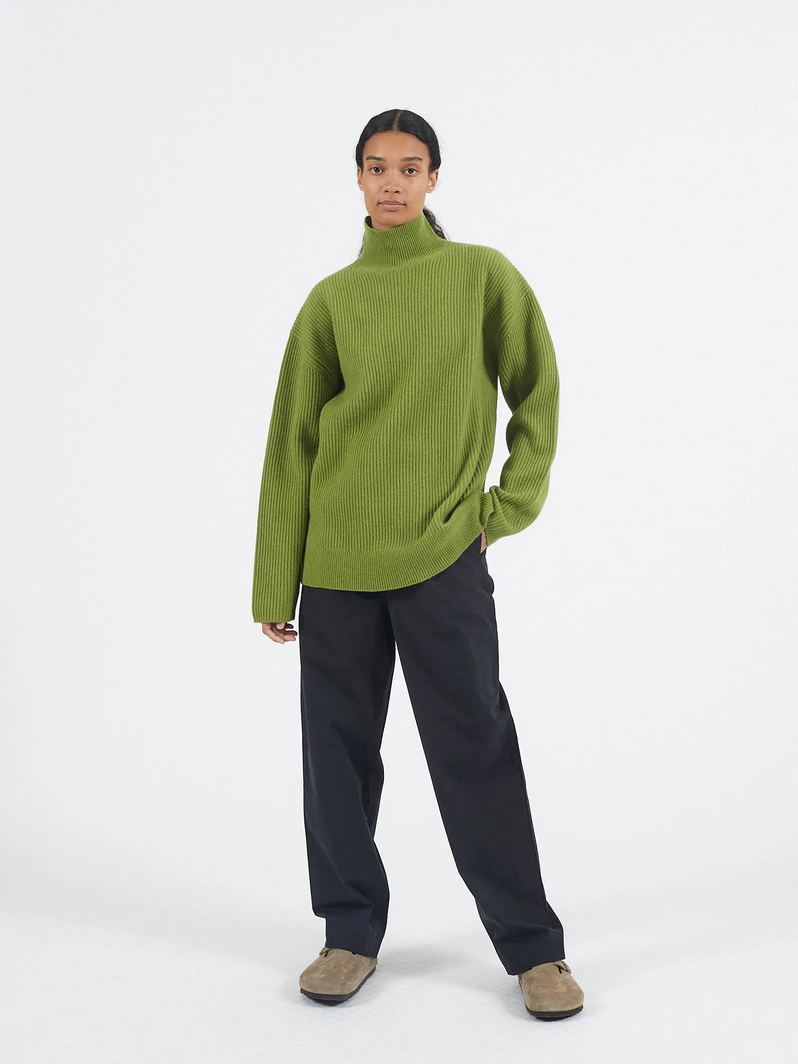Ribbed Mockneck in Grass