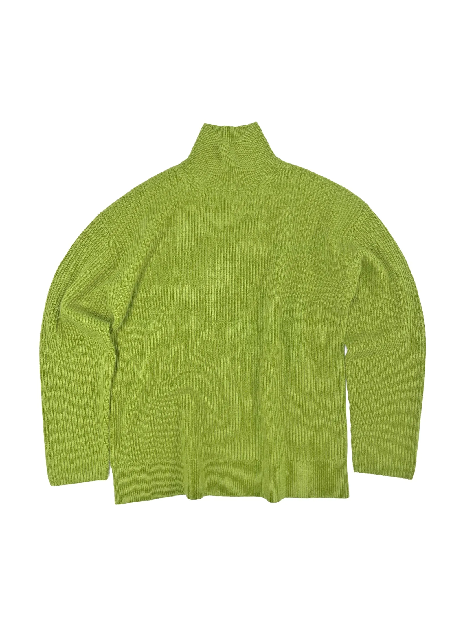 Ribbed Mockneck in Grass