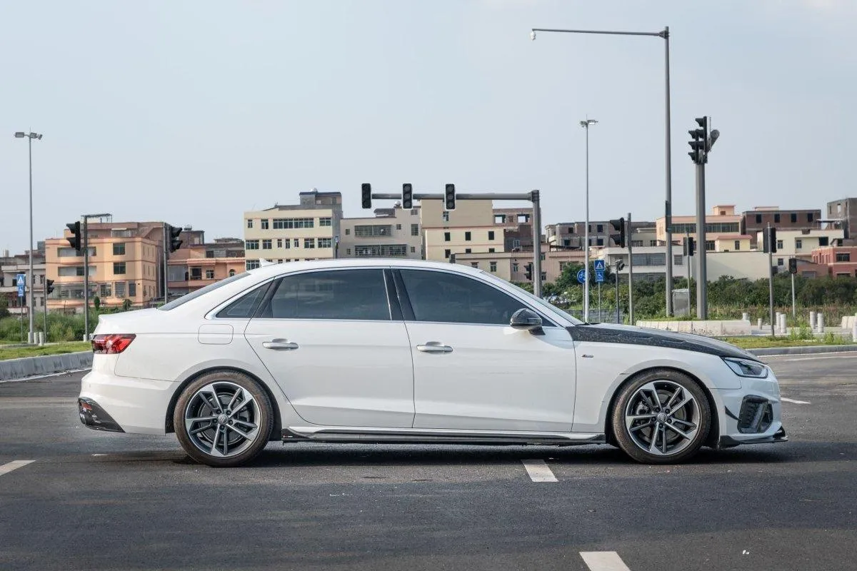 TAKD Carbon Side Skirts For Audi S4 & A4 S-Line B9.5 2020-ON Pre-preg Carbon Fiber